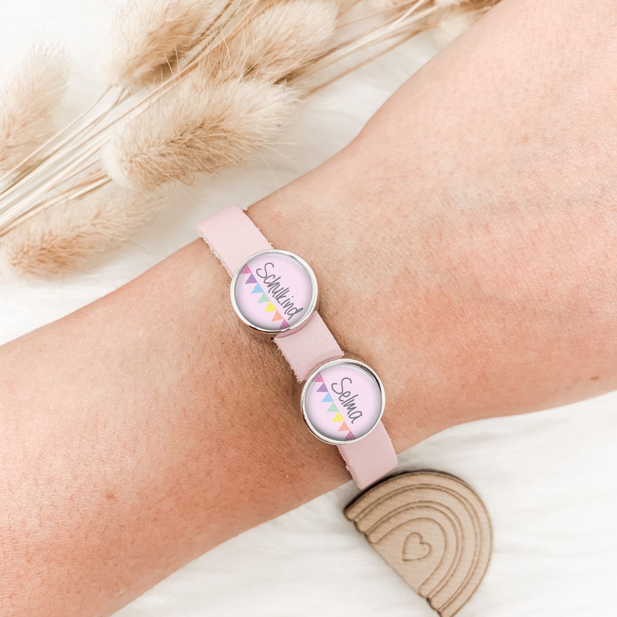 Lederarmband einfach rosa Schulkind und mit Wimpel rosa Wunschtext 2 Schiebeperle