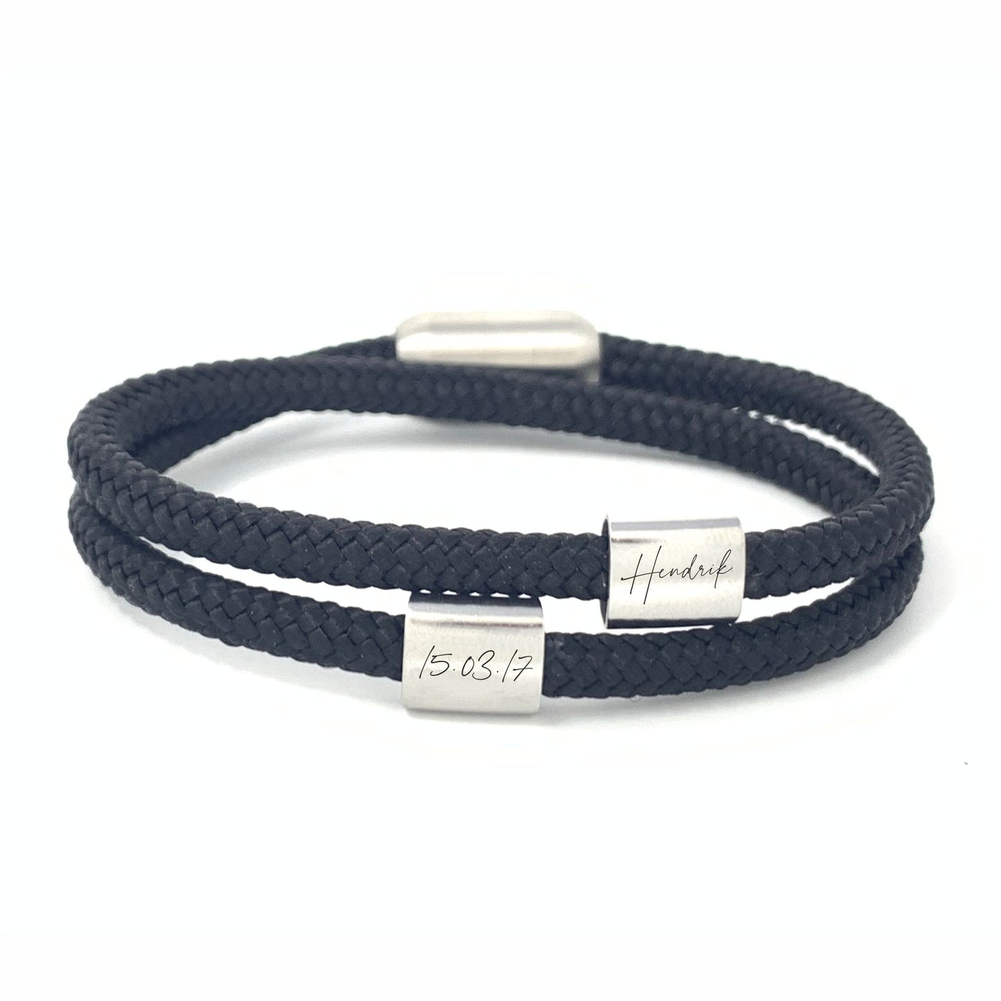 Segelseilarmband schwarz mit zwei Wunschtextperlen