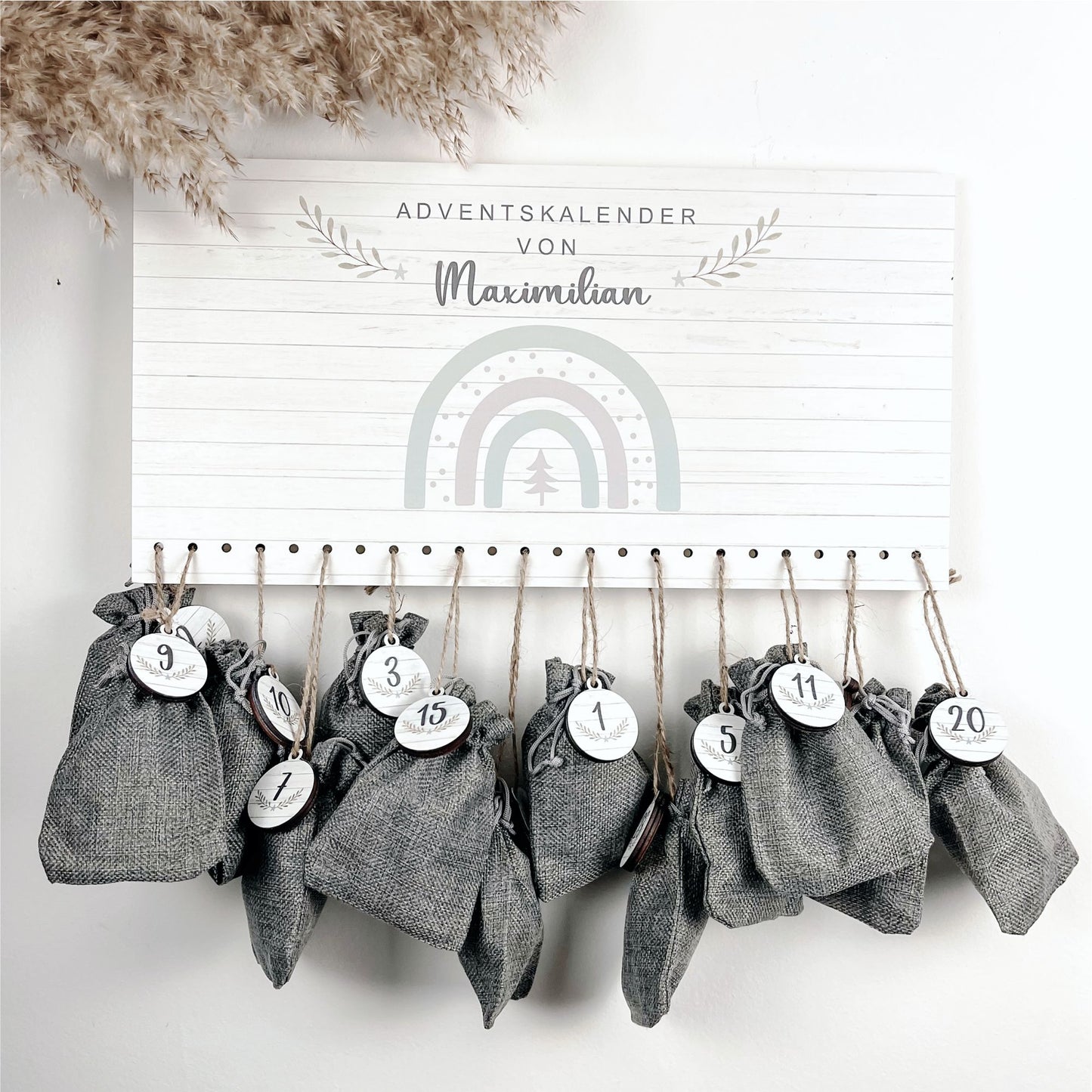 Adventskalender mit Wunschnamen - Regenbogen mint